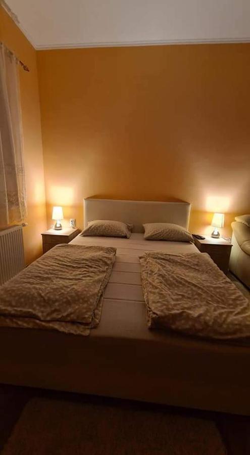 Ales Apartman 松博尔 外观 照片